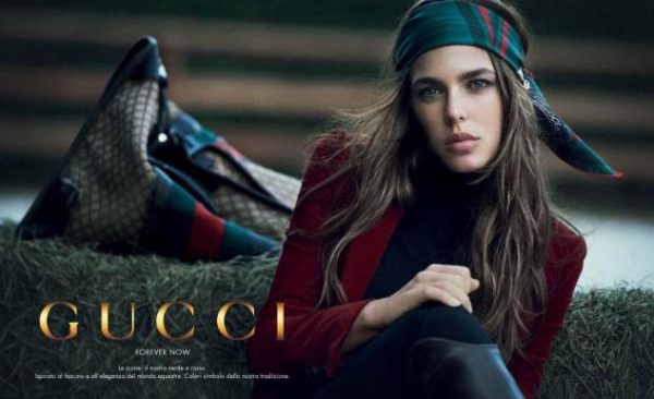 Gucci dévoile sa nouvelle campagne institutionnelle avec Charlotte Casiraghi.