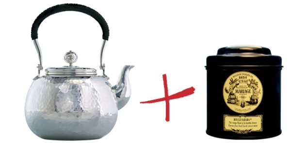 ‘Love tea-pot’, une théière de 0,8 litre en métal argenté martelé sur l’enclume accompagné du thé ‘Sahara’.