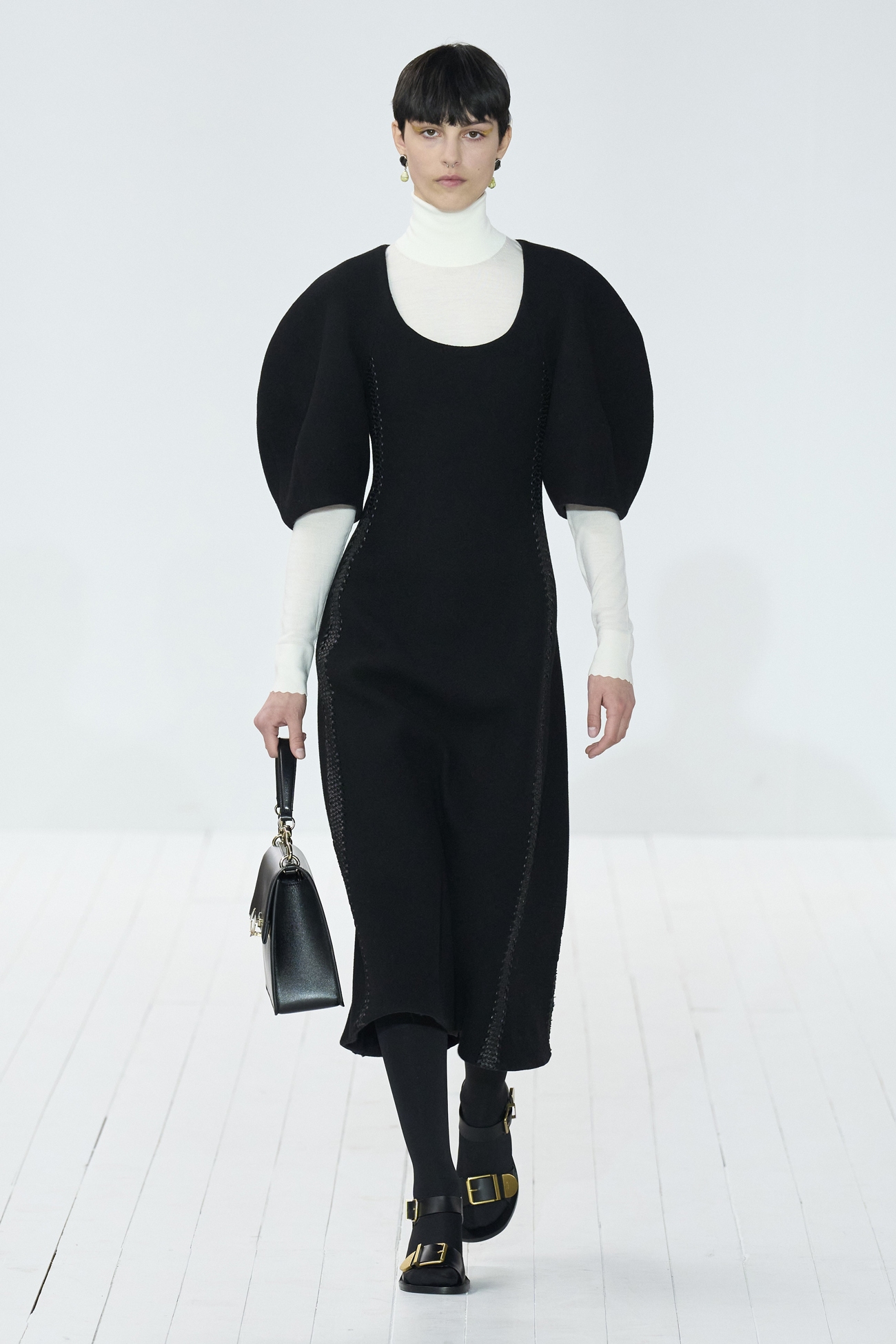Les petites robes noires tendance de l'automne-hiver 2023-2024