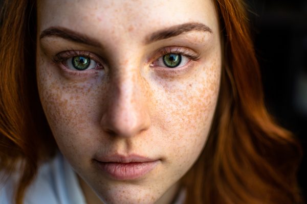 Skinimalism freckles les tendances lancees par tiktok