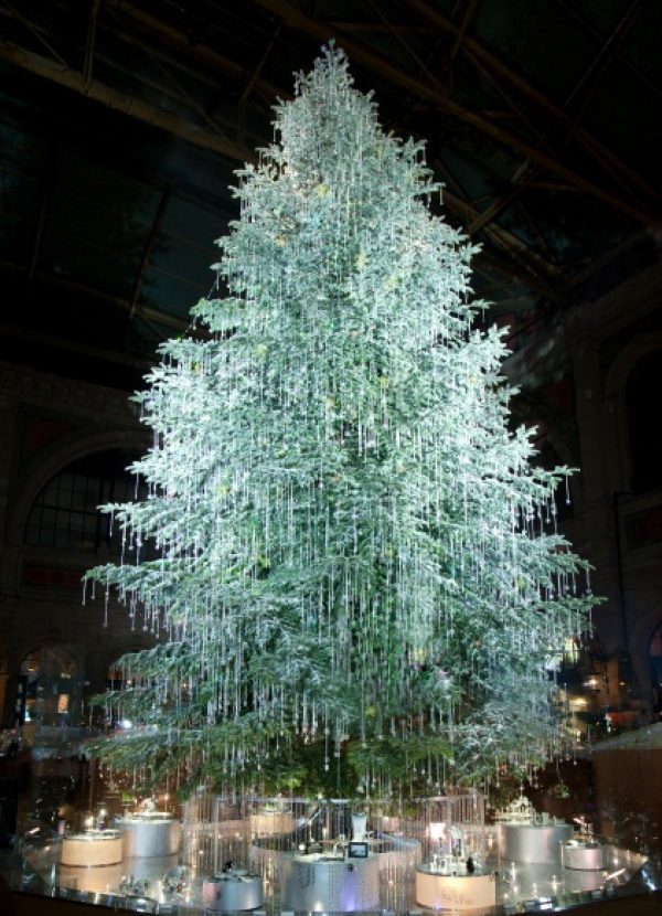 L'arbre de Noël Swarowski à voir au Marché de Noël à Zurich.