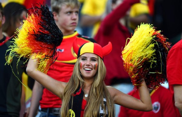 Lors du match Belgique-Russie, la jeune femme a attiré tous les regards.