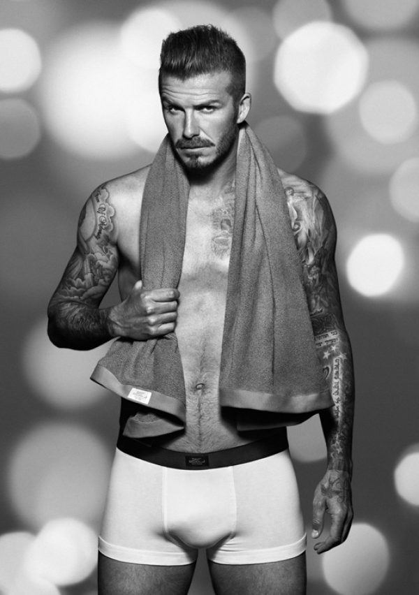 David Beckham prend la pose pour la nouvelle campagne H&M.