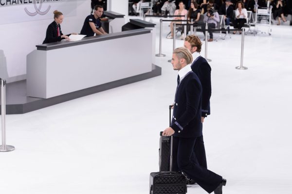 Chanel transforme le Grand Palais en aéroport
