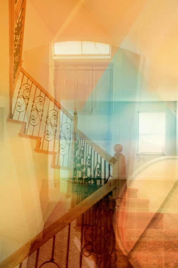 Rêve: «Une vie cachée sous l’escalier»