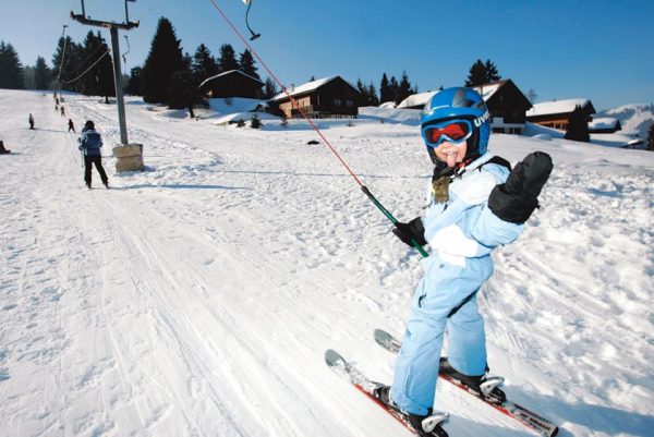 Les Paccots, une station idéale pour apprendre l’art du ski en pente douce.