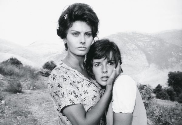 La Ciociara, de Vittorio De Sica, Cinémathèque suisse, à 21 h. Rétrospective Titanus, jusqu’au 4 octobre 2014.