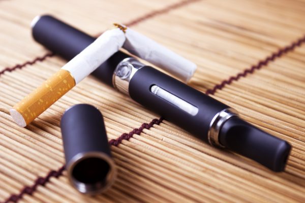 Les e-clopes vendues en Suisse ne contiennent pas de nicotine.