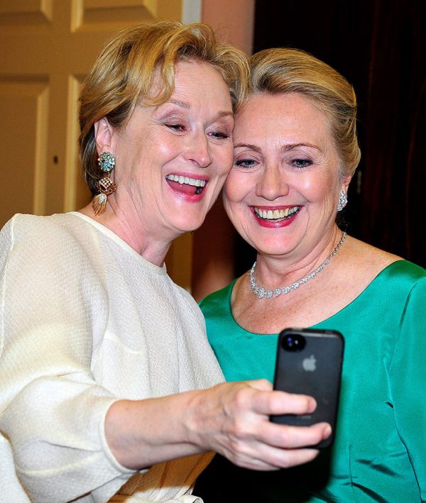Meryl Streep et Hillary Clinton en mode selfie.