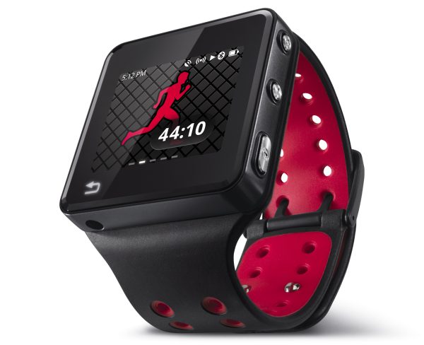 Le MOTOACTV de Motorola est compatible Bluetooth 4.0 et mesure le temps passé à s'entraîner, la distance parcourue et les calories brûlées.