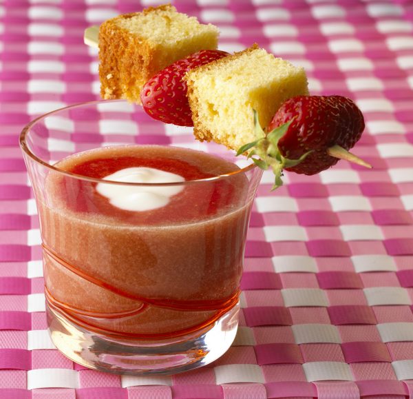 Soupe fraises nectarines yaourt