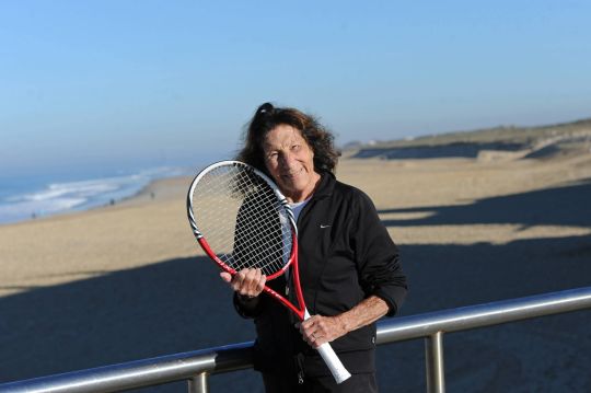 Helene salvetat 100 ans et doyenne du tennis mondial