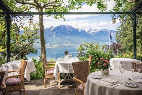 Hotels familiaux suisses victoria glion comme un air de downton abbey