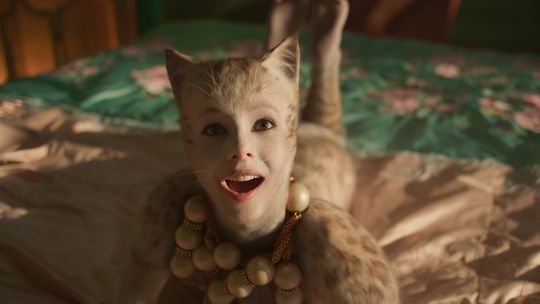 Critique cinema film cats adaptation comedie musicale decembre 2019