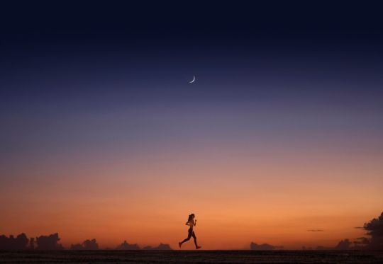 Femme running lune 0