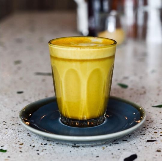 Détox: on troque son chocolat chaud pour un golden latte à base de curcuma
