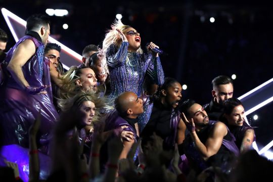 Super Bowl: Lady Gaga fait son show avec un message de tolérance