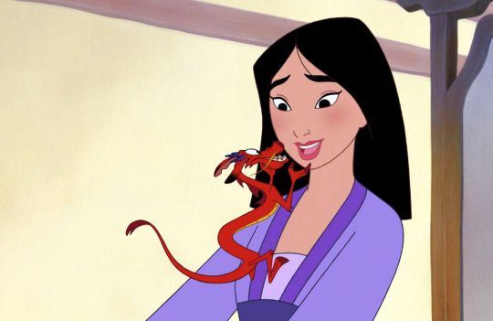 Mulan disney dessin anime adaptation film 2020 visage actrice