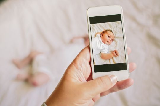 #FeminaOpinion: Quand est-ce que l’on arrête d’afficher ses enfants sur Instagram?