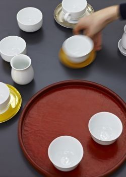 Une équipe de céramistes vient de lancer sur le marché une gamme de tasses conçues pour faire ressortir les saveurs des différents types de thé.