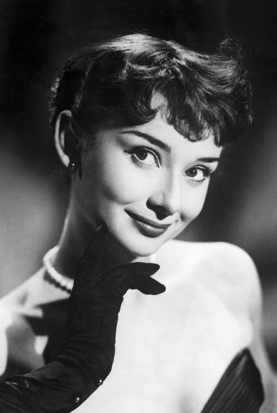 Un portrait de l'actrice Audrey Hepburn datant du 10 mai 1951.