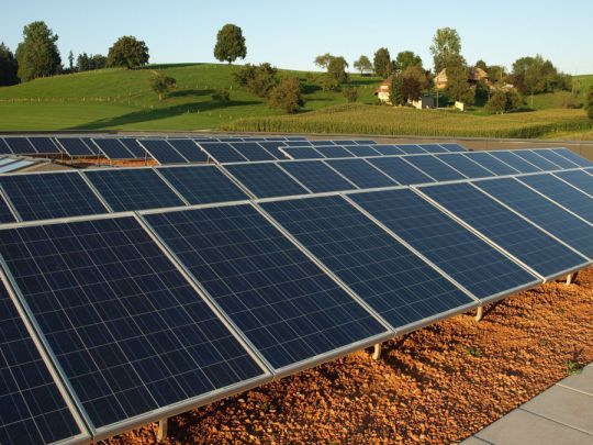 L'énergie photovoltaïque devient de plus en plus efficiente et avantageuse - mais la puissance atteinte devrait néanmoins être évaluée et contrôlée.
