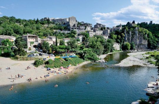 Escapade en Ardèche: fraîcheur, plages et canoë au programme