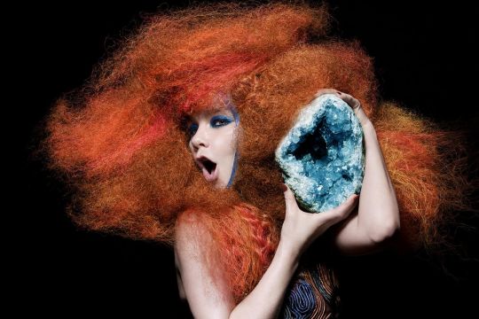 La chanteuse Björk sort le coffret 'Biophilia Live' qui comprend un CD et un DVD de sa performance live.
