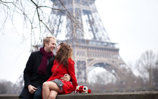 Parisiens et touristes peuvent s'adonner à une chasse au trésor de l'amour.